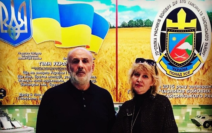 Волонтери. Трагічні події призвели до того, що українські серця стали битися в унісон – Олег Володарський (відео)